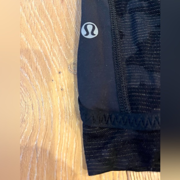 Lululemon Capri black crop leggings 4 - Picture 3 of 5